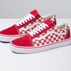 Never worn red checkered vans Women’s 6.5!